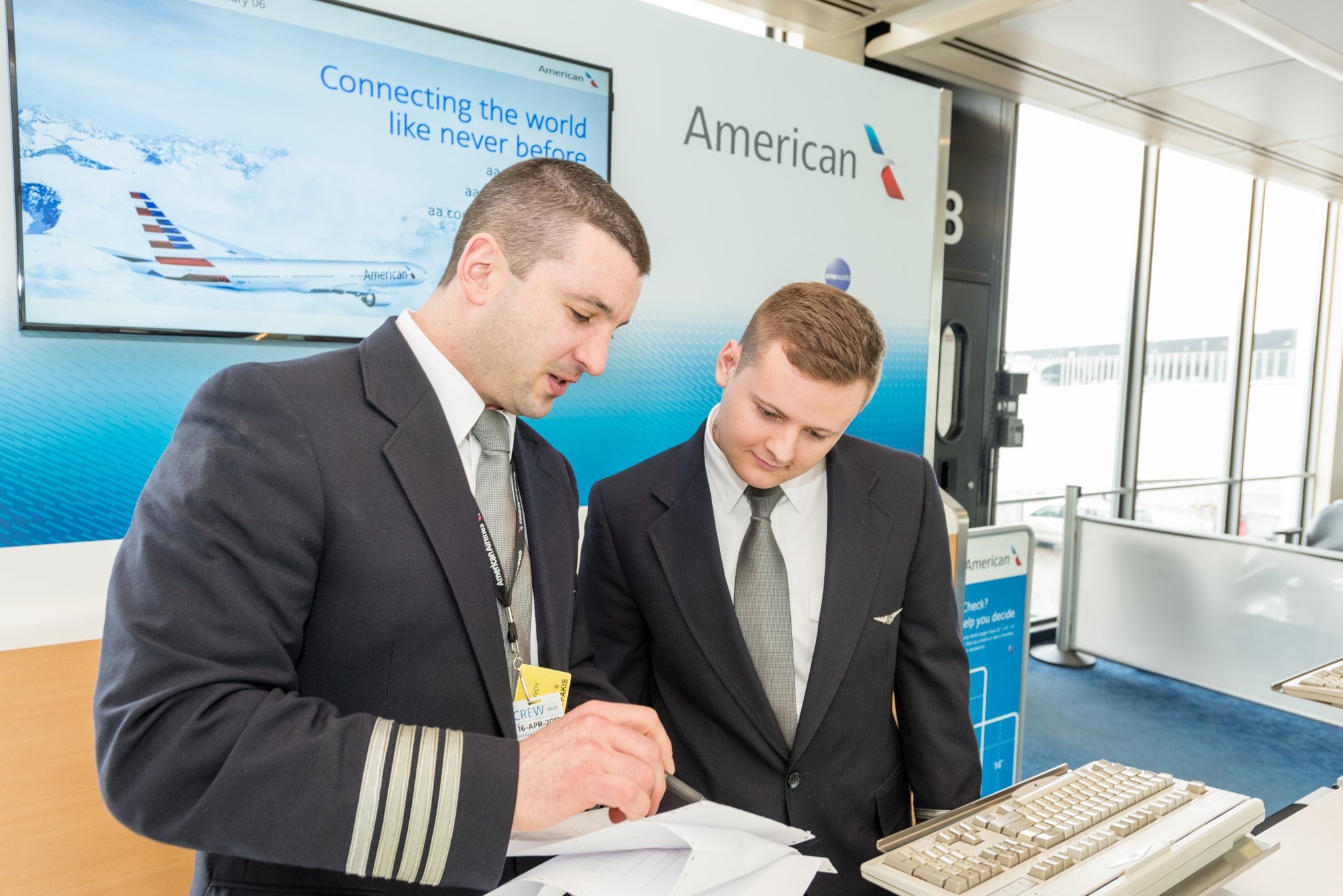 Envoy rewards pilots with Part 121 experience Envoy Air