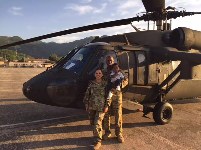First Officer LaTroy Green with his wife and son. IMG-FLT-LaTroy-Green-army