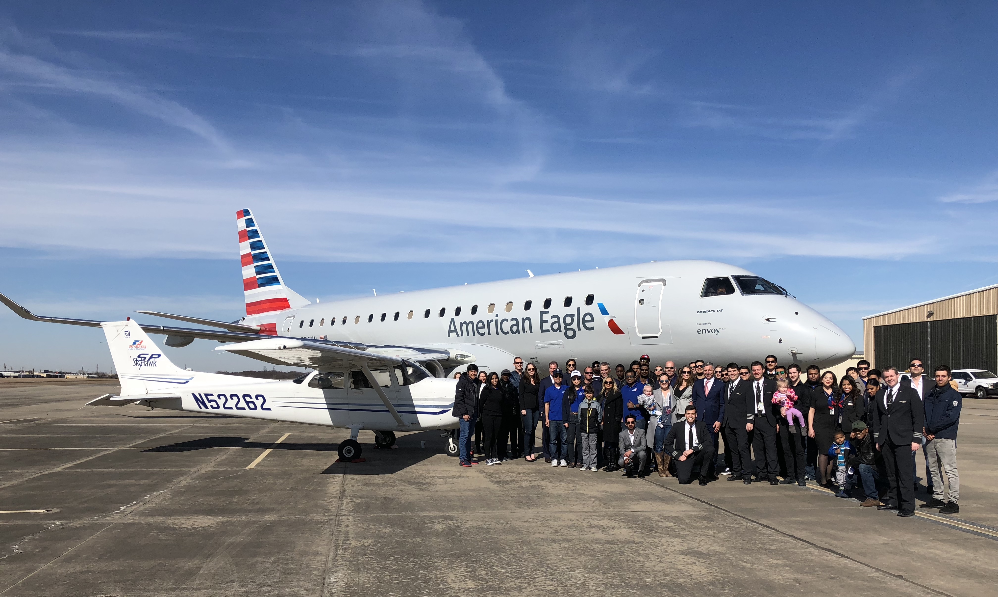 envoy welcomes skymates as cadet program partner envoy air american airlines flight academy