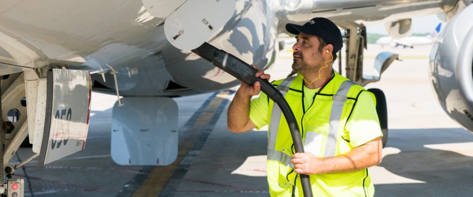 Envoy agent maintaining aircraft